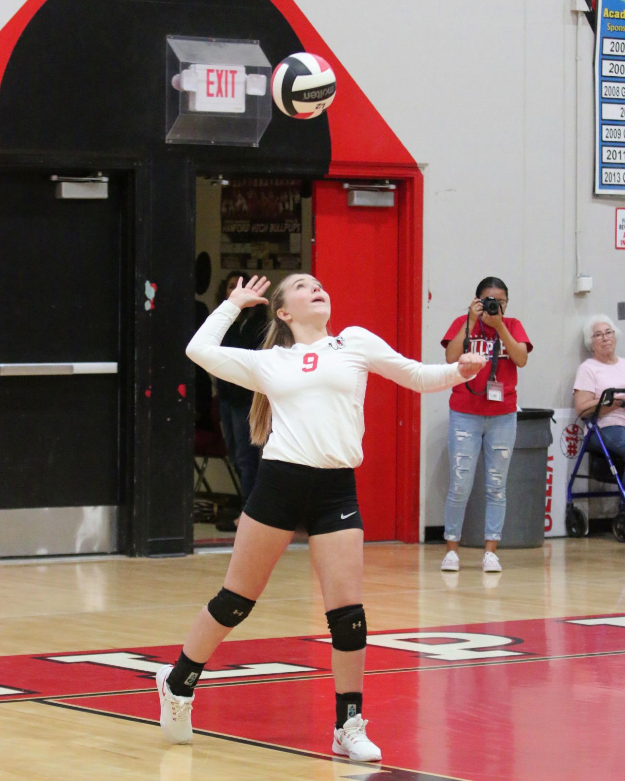 Bullpups claim victory over Tigers in thrilling season finale